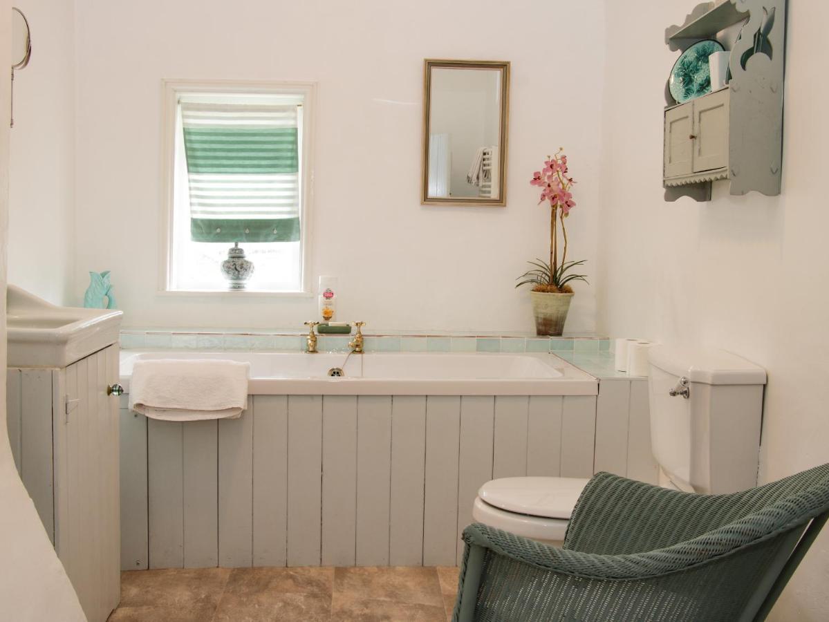 Wolvesacre Mill Cottage Вітчерч Екстер'єр фото
